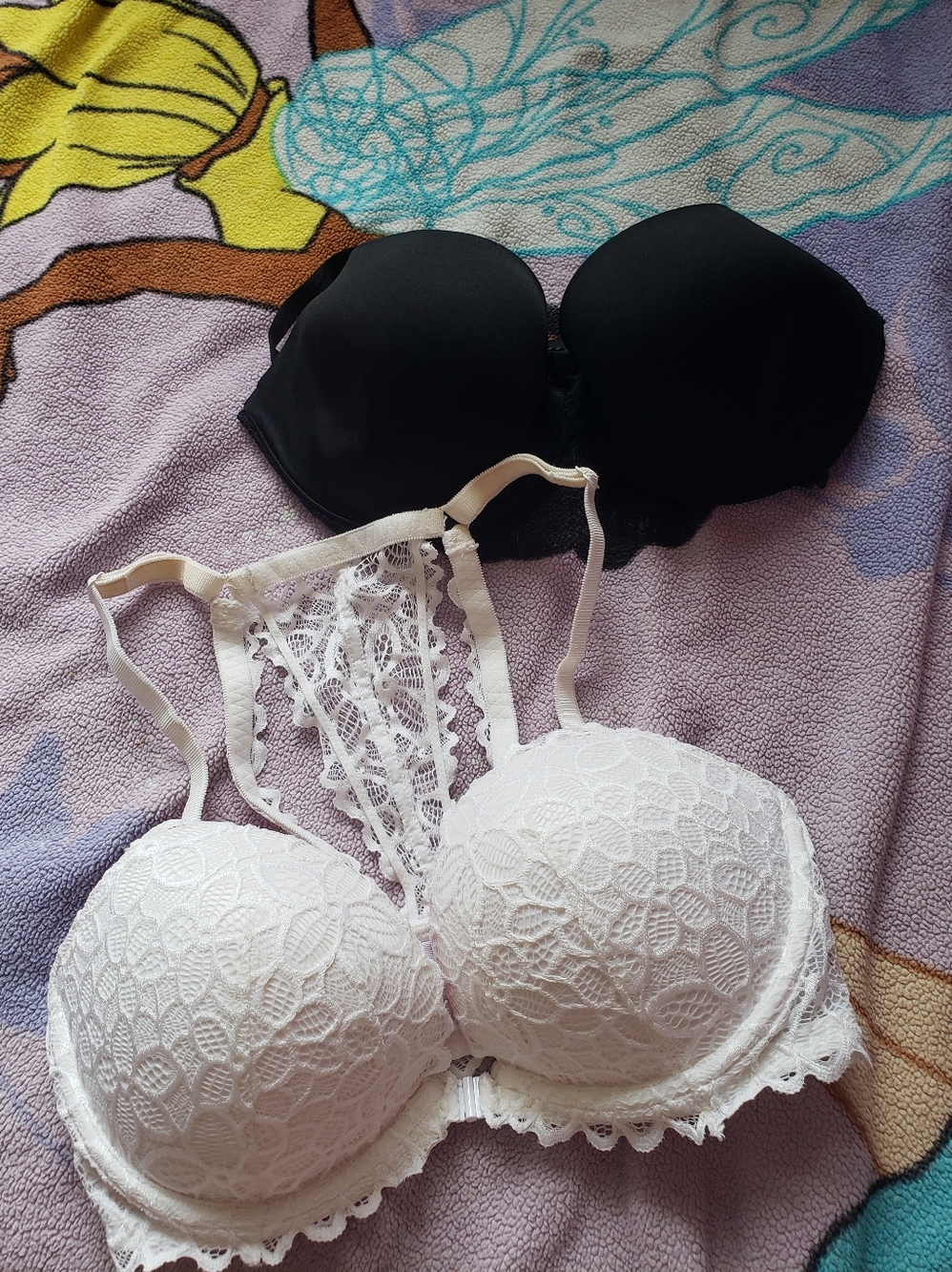 34dd Victoria's Secret Bra